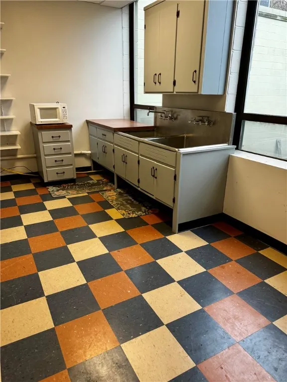 683 Pittsford Victor Road, Perinton, New York 1453, Perinton, New York 14534, ,Commercial Lease,For Rent,683 Pittsford Victor Road, Perinton, New York 1453,0,R1530127