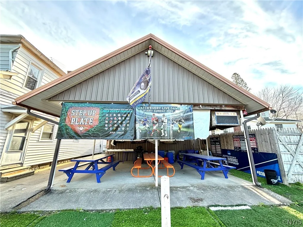 107 North Division Street, Auburn, New York 13021, Auburn, New York 13021, ,Commercial Sale,For Sale,107 North Division Street, Auburn, New York 13021,S1530012