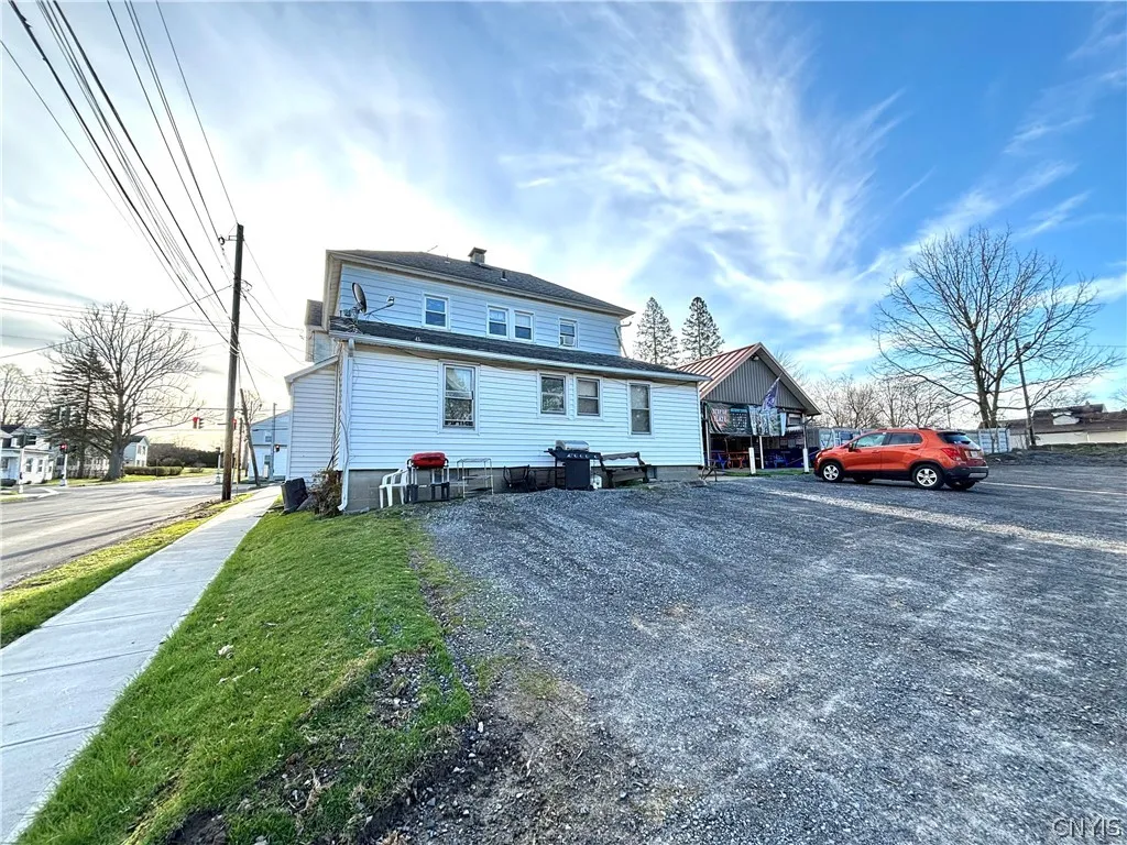 107 North Division Street, Auburn, New York 13021, Auburn, New York 13021, ,Commercial Sale,For Sale,107 North Division Street, Auburn, New York 13021,S1530012