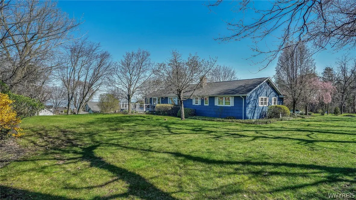 5890 Old Lake Shore Road, Hamburg, New York 14085, Hamburg, New York 14085, 3 Bedrooms Bedrooms, 7 Rooms Rooms,2 BathroomsBathrooms,Residential,Closed,5890 Old Lake Shore Road, Hamburg, New York 14085,0,B1531773