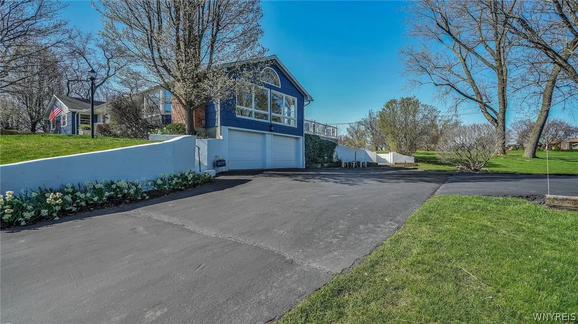 5890 Old Lake Shore Road, Hamburg, New York 14085, Hamburg, New York 14085, 3 Bedrooms Bedrooms, 7 Rooms Rooms,2 BathroomsBathrooms,Residential,Closed,5890 Old Lake Shore Road, Hamburg, New York 14085,0,B1531773