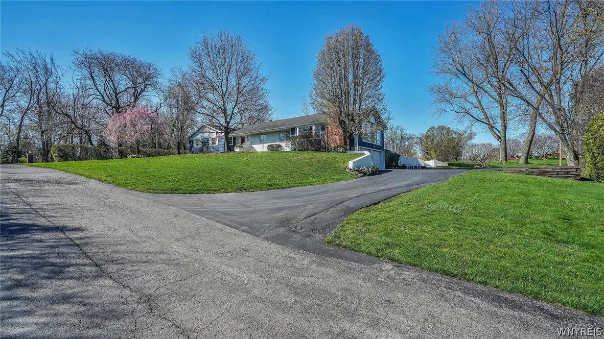 5890 Old Lake Shore Road, Hamburg, New York 14085, Hamburg, New York 14085, 3 Bedrooms Bedrooms, 7 Rooms Rooms,2 BathroomsBathrooms,Residential,Closed,5890 Old Lake Shore Road, Hamburg, New York 14085,0,B1531773