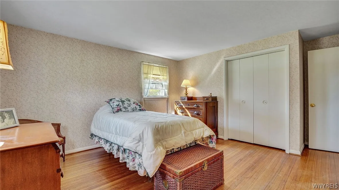 5890 Old Lake Shore Road, Hamburg, New York 14085, Hamburg, New York 14085, 3 Bedrooms Bedrooms, 7 Rooms Rooms,2 BathroomsBathrooms,Residential,Closed,5890 Old Lake Shore Road, Hamburg, New York 14085,0,B1531773