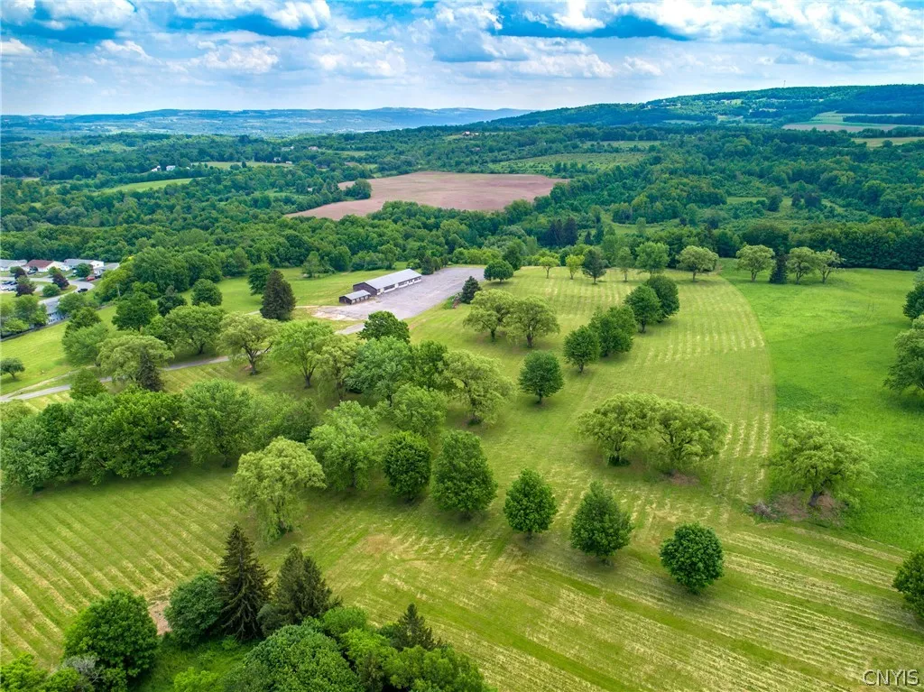 409 Genesee Street, Oneida-inside, New York 13421, Oneida, New York 13421, ,Commercial Sale,For Sale,409 Genesee Street, Oneida-inside, New York 13421,0,S1532873