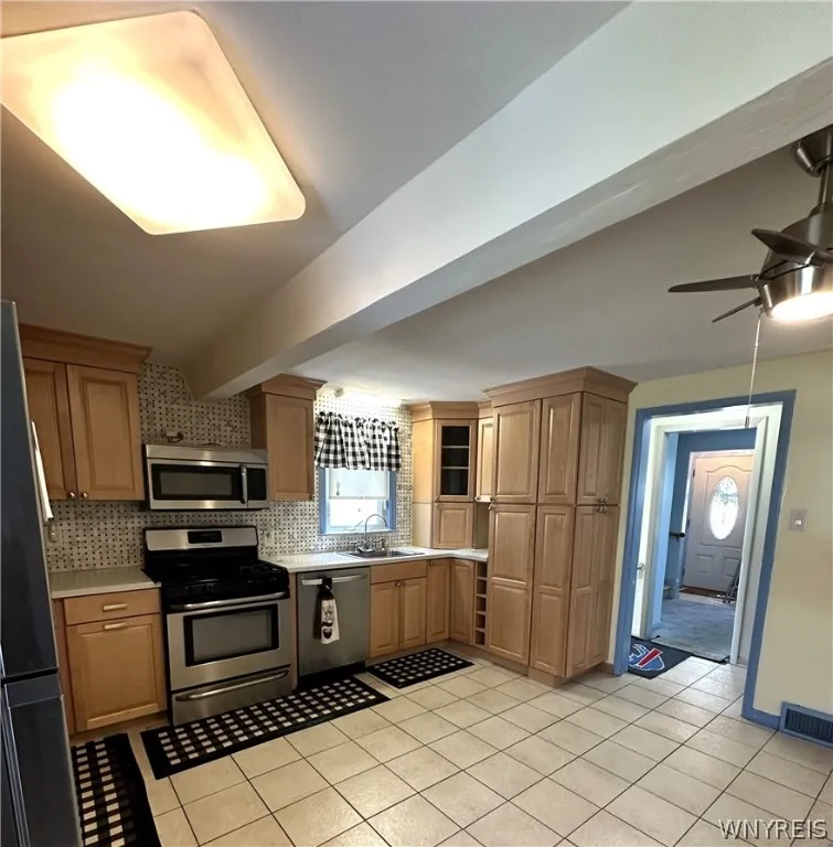130 Fancher Avenue, Tonawanda-town, New York 14223, Tonawanda, New York 14223, 3 Bedrooms Bedrooms, 7 Rooms Rooms,1 BathroomBathrooms,Residential,Closed,130 Fancher Avenue, Tonawanda-town, New York 14223,0,B1531206