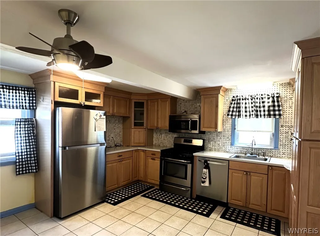 130 Fancher Avenue, Tonawanda-town, New York 14223, Tonawanda, New York 14223, 3 Bedrooms Bedrooms, 7 Rooms Rooms,1 BathroomBathrooms,Residential,Closed,130 Fancher Avenue, Tonawanda-town, New York 14223,0,B1531206