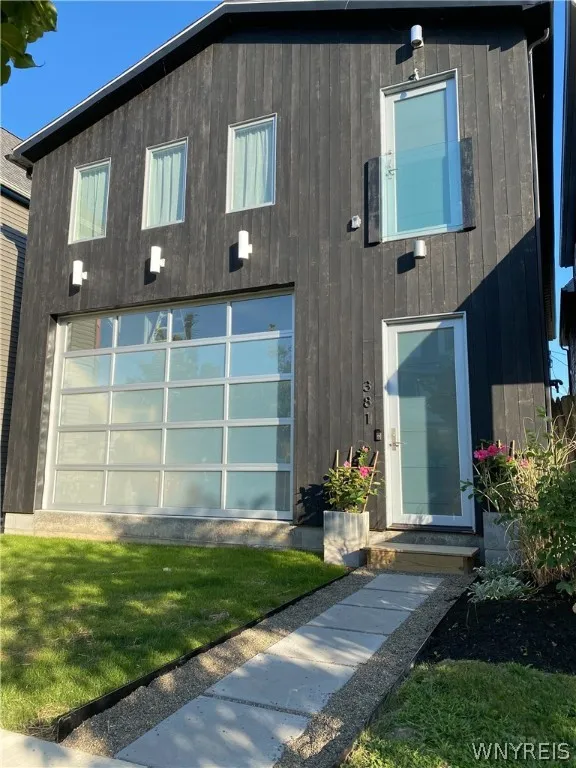 381 Rhode Island Street, Buffalo, New York 14213, Buffalo, New York 14213, 2 Bedrooms Bedrooms, 6 Rooms Rooms,2 BathroomsBathrooms,Residential,Closed,381 Rhode Island Street, Buffalo, New York 14213,0,B1534088