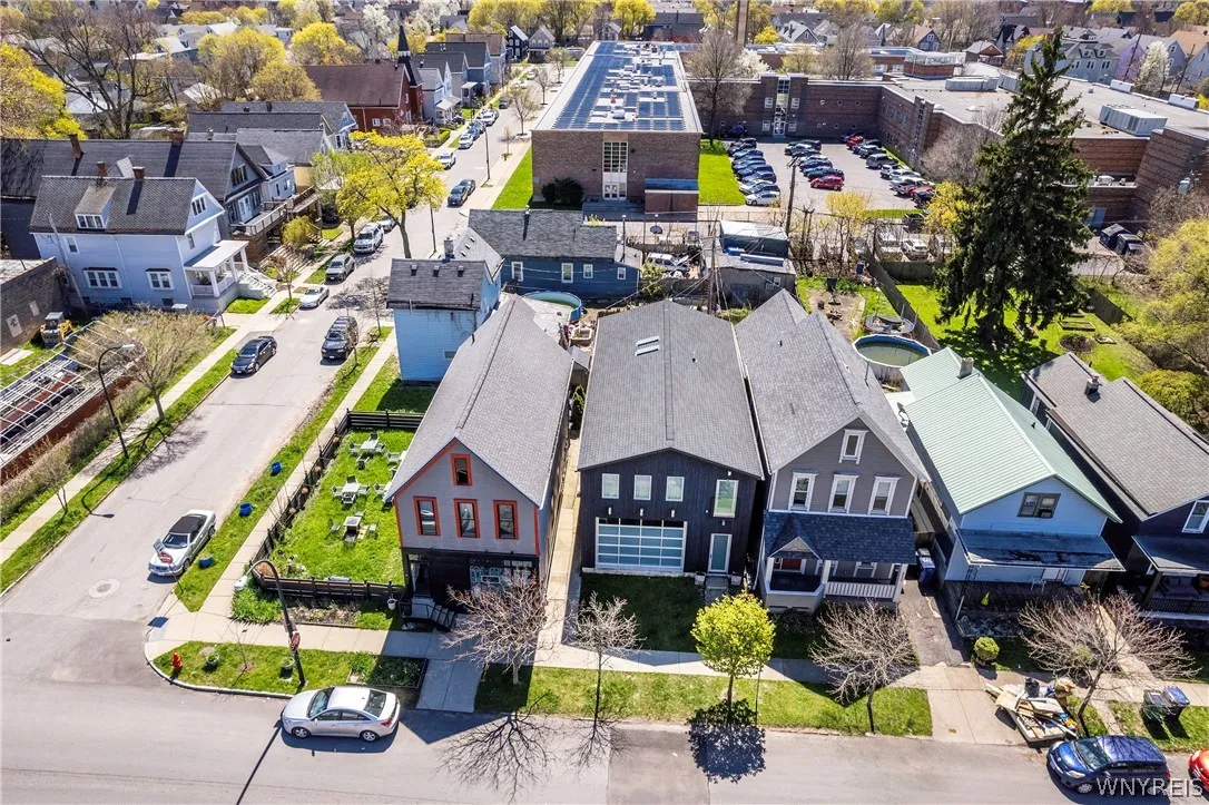 381 Rhode Island Street, Buffalo, New York 14213, Buffalo, New York 14213, 2 Bedrooms Bedrooms, 6 Rooms Rooms,2 BathroomsBathrooms,Residential,Closed,381 Rhode Island Street, Buffalo, New York 14213,0,B1534088