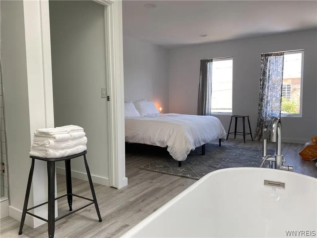 381 Rhode Island Street, Buffalo, New York 14213, Buffalo, New York 14213, 2 Bedrooms Bedrooms, 6 Rooms Rooms,2 BathroomsBathrooms,Residential,Closed,381 Rhode Island Street, Buffalo, New York 14213,0,B1534088