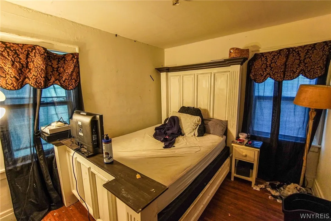 65 Sandrock Road, Buffalo, New York 14207, Buffalo, New York 14207, 6 Bedrooms Bedrooms, ,2 BathroomsBathrooms,Residential,Closed,65 Sandrock Road, Buffalo, New York 14207,0,B1534469