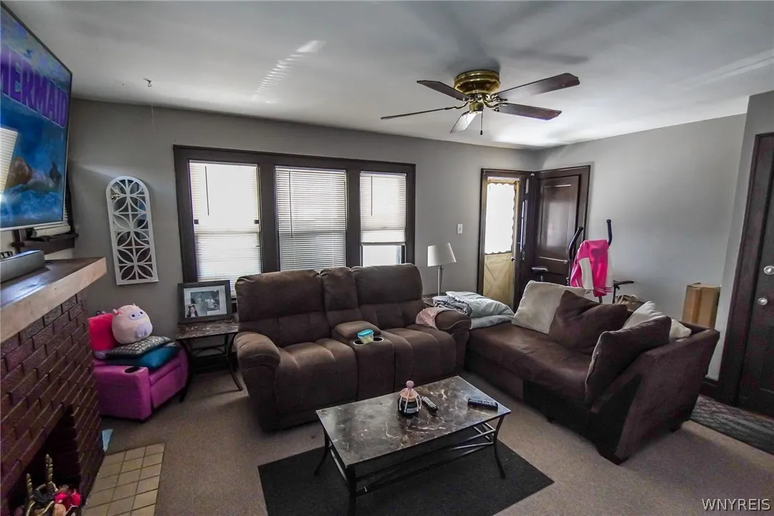 65 Sandrock Road, Buffalo, New York 14207, Buffalo, New York 14207, 6 Bedrooms Bedrooms, ,2 BathroomsBathrooms,Residential,Closed,65 Sandrock Road, Buffalo, New York 14207,0,B1534469