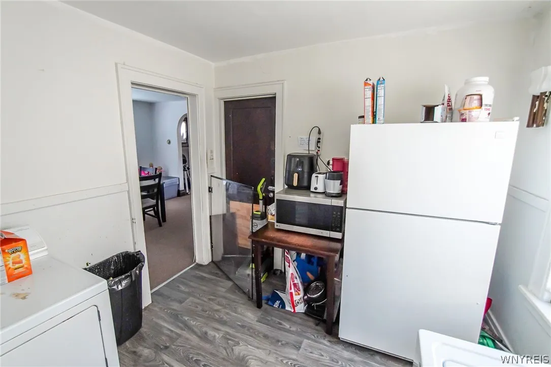 65 Sandrock Road, Buffalo, New York 14207, Buffalo, New York 14207, 6 Bedrooms Bedrooms, ,2 BathroomsBathrooms,Residential,Closed,65 Sandrock Road, Buffalo, New York 14207,0,B1534469