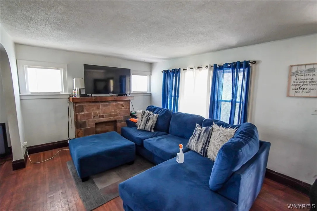 65 Sandrock Road, Buffalo, New York 14207, Buffalo, New York 14207, 6 Bedrooms Bedrooms, ,2 BathroomsBathrooms,Residential,Closed,65 Sandrock Road, Buffalo, New York 14207,0,B1534469