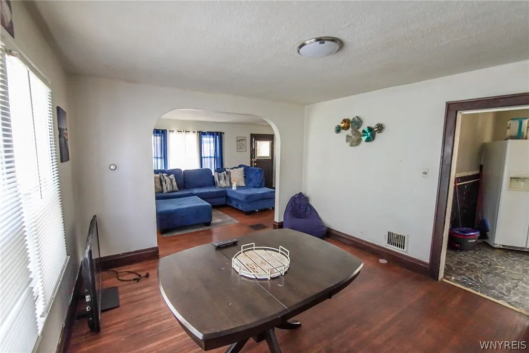 65 Sandrock Road, Buffalo, New York 14207, Buffalo, New York 14207, 6 Bedrooms Bedrooms, ,2 BathroomsBathrooms,Residential,Closed,65 Sandrock Road, Buffalo, New York 14207,0,B1534469