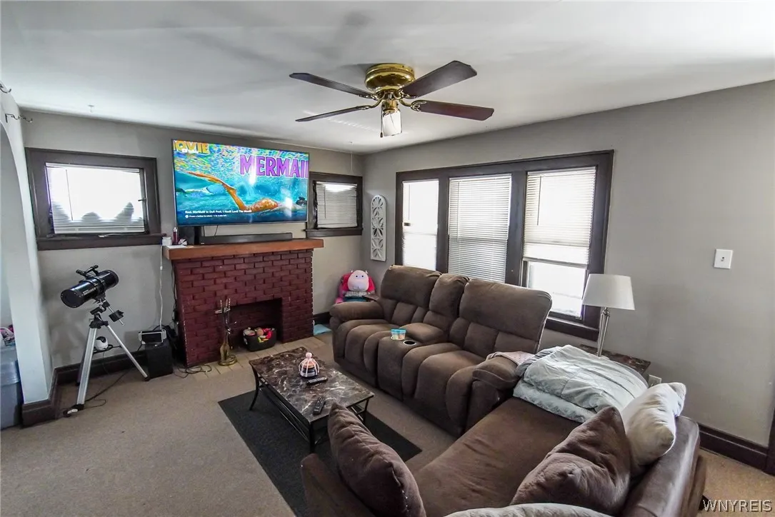 65 Sandrock Road, Buffalo, New York 14207, Buffalo, New York 14207, 6 Bedrooms Bedrooms, ,2 BathroomsBathrooms,Residential,Closed,65 Sandrock Road, Buffalo, New York 14207,0,B1534469