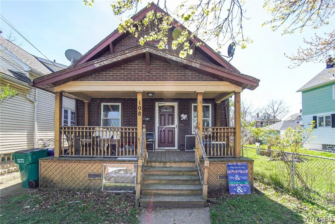108 Eckhert Street, Buffalo, New York 14207, Buffalo, New York 14207, 4 Bedrooms Bedrooms, ,2 BathroomsBathrooms,Residential,Closed,108 Eckhert Street, Buffalo, New York 14207,0,B1534470