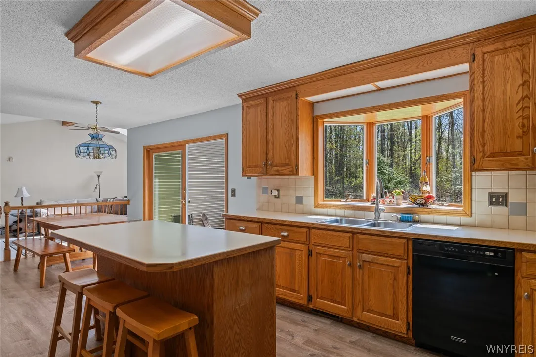 86 Old Orchard Lane, Orchard Park, New York 14127, Orchard Park, New York 14127, 4 Bedrooms Bedrooms, 9 Rooms Rooms,2 BathroomsBathrooms,Residential,Closed,86 Old Orchard Lane, Orchard Park, New York 14127,0,B1535766