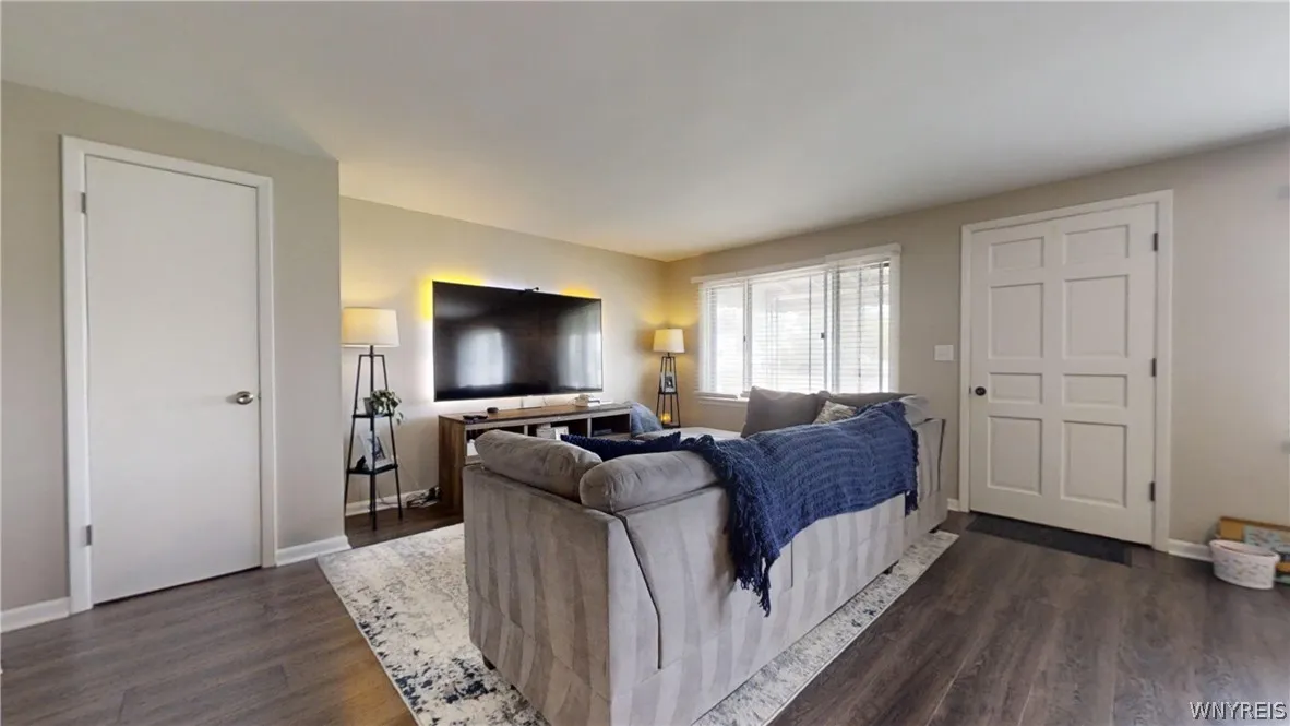 453 Callodine Avenue, Amherst, New York 14226, Amherst, New York 14226, 6 Bedrooms Bedrooms, ,2 BathroomsBathrooms,Residential,Closed,453 Callodine Avenue, Amherst, New York 14226,0,B1536260
