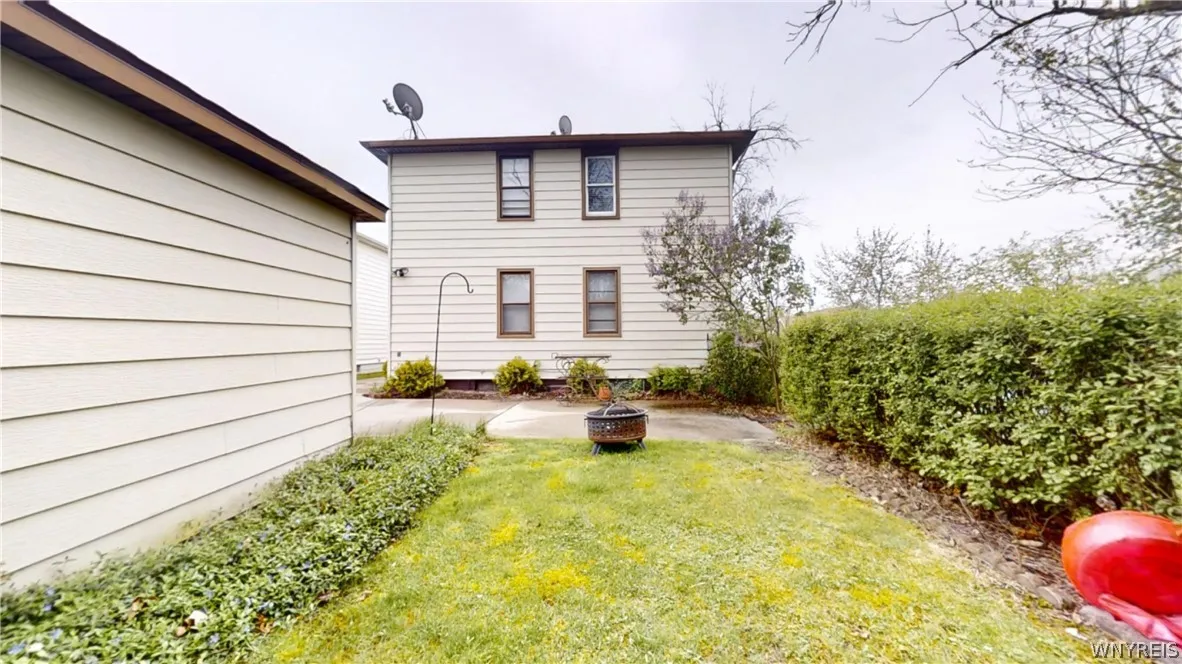 453 Callodine Avenue, Amherst, New York 14226, Amherst, New York 14226, 6 Bedrooms Bedrooms, ,2 BathroomsBathrooms,Residential,Closed,453 Callodine Avenue, Amherst, New York 14226,0,B1536260