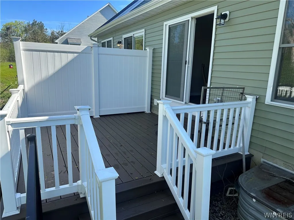 1201 Carriage Lane, West Seneca, New York 14224, West Seneca, New York 14224, 2 Bedrooms Bedrooms, 5 Rooms Rooms,1 BathroomBathrooms,Residential,Closed,1201 Carriage Lane, West Seneca, New York 14224,0,B1536350