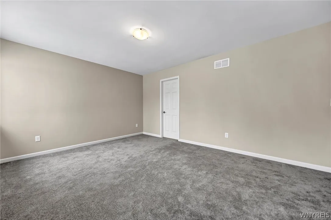 1201 Carriage Lane, West Seneca, New York 14224, West Seneca, New York 14224, 2 Bedrooms Bedrooms, 5 Rooms Rooms,1 BathroomBathrooms,Residential,Closed,1201 Carriage Lane, West Seneca, New York 14224,0,B1536350