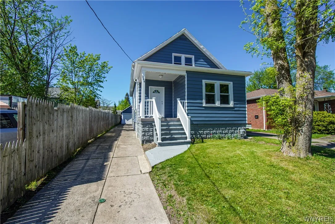 294 Skillen Street, Buffalo, New York 14207, Buffalo, New York 14207, 4 Bedrooms Bedrooms, 8 Rooms Rooms,2 BathroomsBathrooms,Residential,Closed,294 Skillen Street, Buffalo, New York 14207,0,B1537109