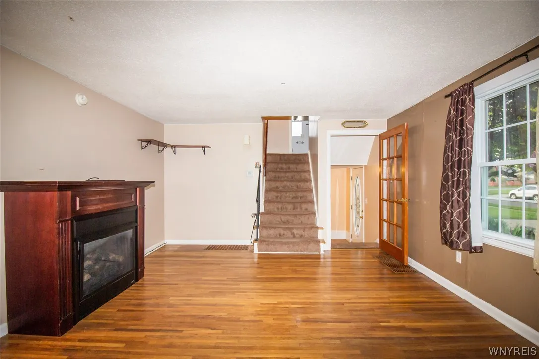 148 Kettering Drive, Tonawanda-town, New York 1422, Tonawanda, New York 14223, 3 Bedrooms Bedrooms, 6 Rooms Rooms,1 BathroomBathrooms,Residential,Closed,148 Kettering Drive, Tonawanda-town, New York 1422,0,B1537300