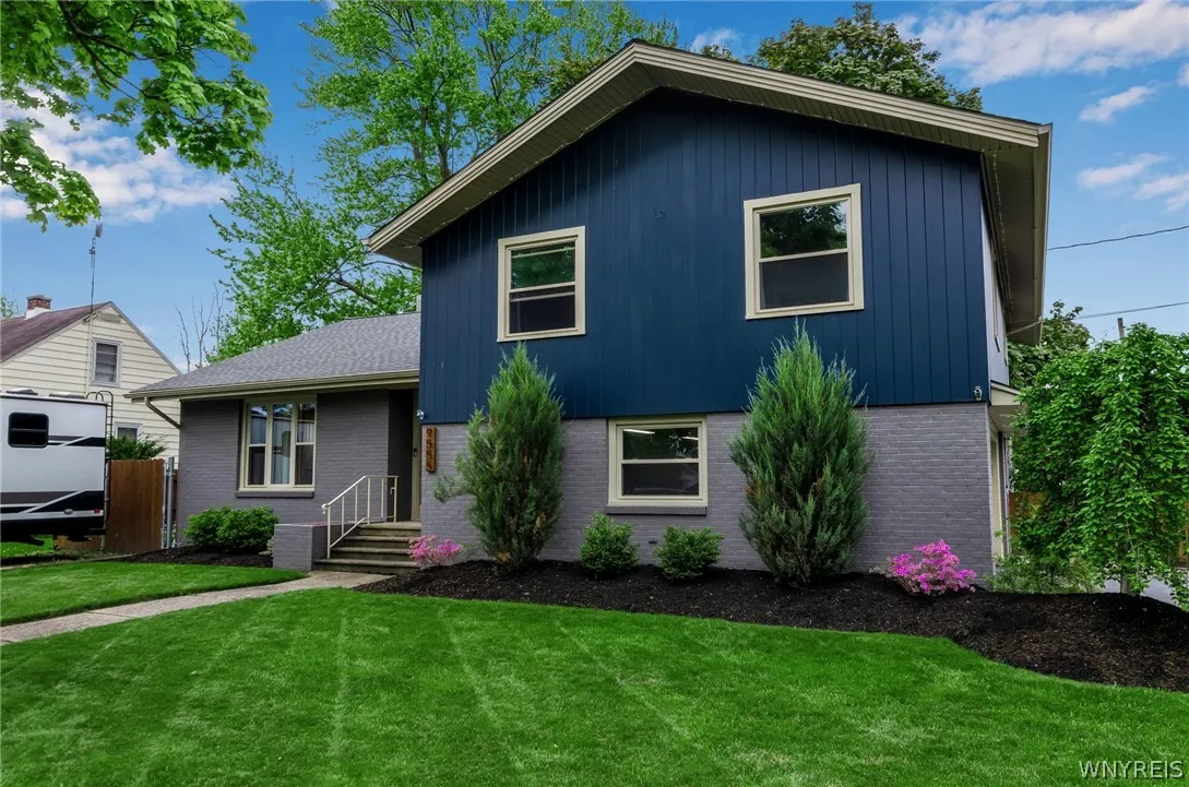 9555 Hartwig Drive, Clarence, New York 14032, Clarence, New York 14032, 4 Bedrooms Bedrooms, 10 Rooms Rooms,1 BathroomBathrooms,Residential,Closed,9555 Hartwig Drive, Clarence, New York 14032,0,B1537629