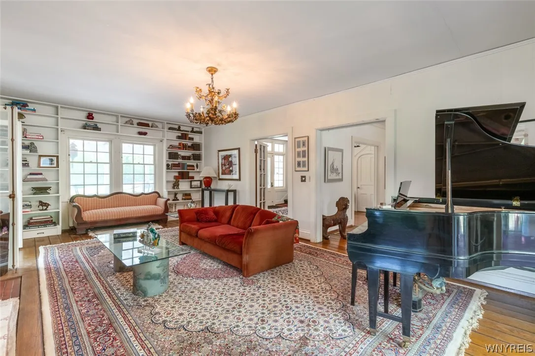 5401 Old Lake Shore Road, Hamburg, New York 14085, Hamburg, New York 14085, 5 Bedrooms Bedrooms, 12 Rooms Rooms,3 BathroomsBathrooms,Residential,Closed,5401 Old Lake Shore Road, Hamburg, New York 14085,0,B1538350