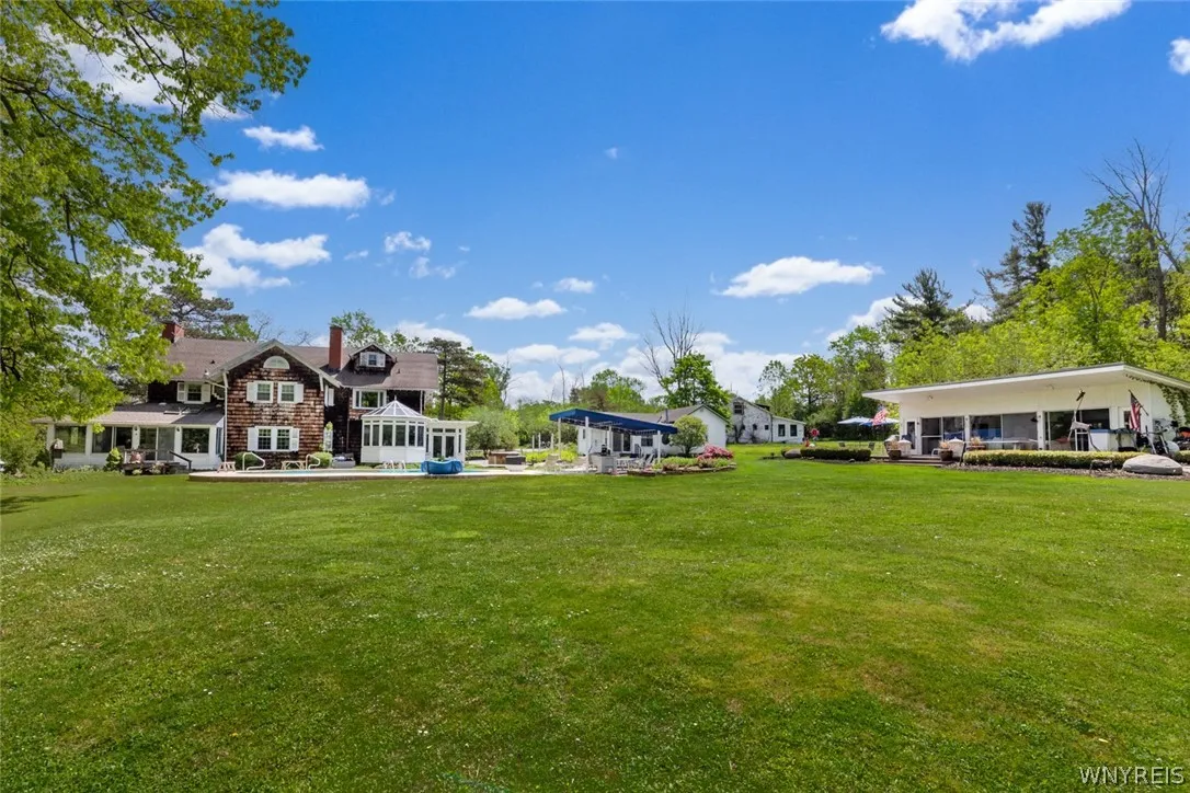 5401 Old Lake Shore Road, Hamburg, New York 14085, Hamburg, New York 14085, 5 Bedrooms Bedrooms, 12 Rooms Rooms,3 BathroomsBathrooms,Residential,Closed,5401 Old Lake Shore Road, Hamburg, New York 14085,0,B1538350