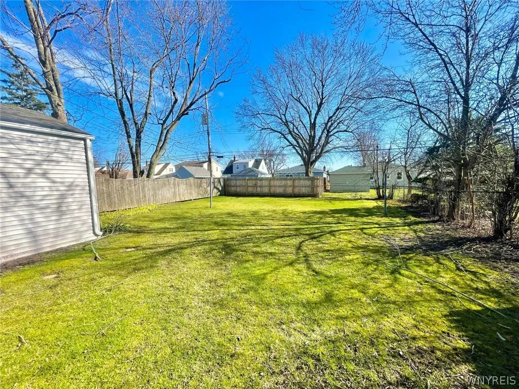 265 Harrison Avenue, Tonawanda-town, New York 1422, Tonawanda, New York 14223, 4 Bedrooms Bedrooms, 9 Rooms Rooms,2 BathroomsBathrooms,Residential,Closed,265 Harrison Avenue, Tonawanda-town, New York 1422,0,B1538906