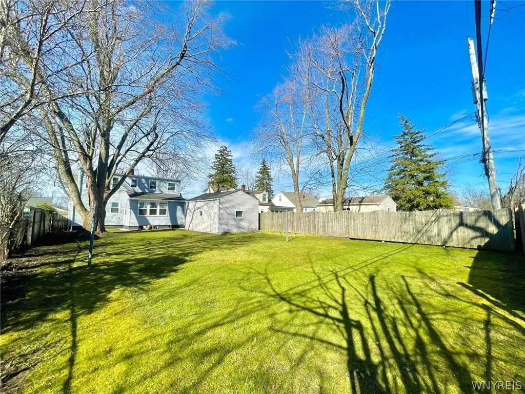 265 Harrison Avenue, Tonawanda-town, New York 1422, Tonawanda, New York 14223, 4 Bedrooms Bedrooms, 9 Rooms Rooms,2 BathroomsBathrooms,Residential,Closed,265 Harrison Avenue, Tonawanda-town, New York 1422,0,B1538906