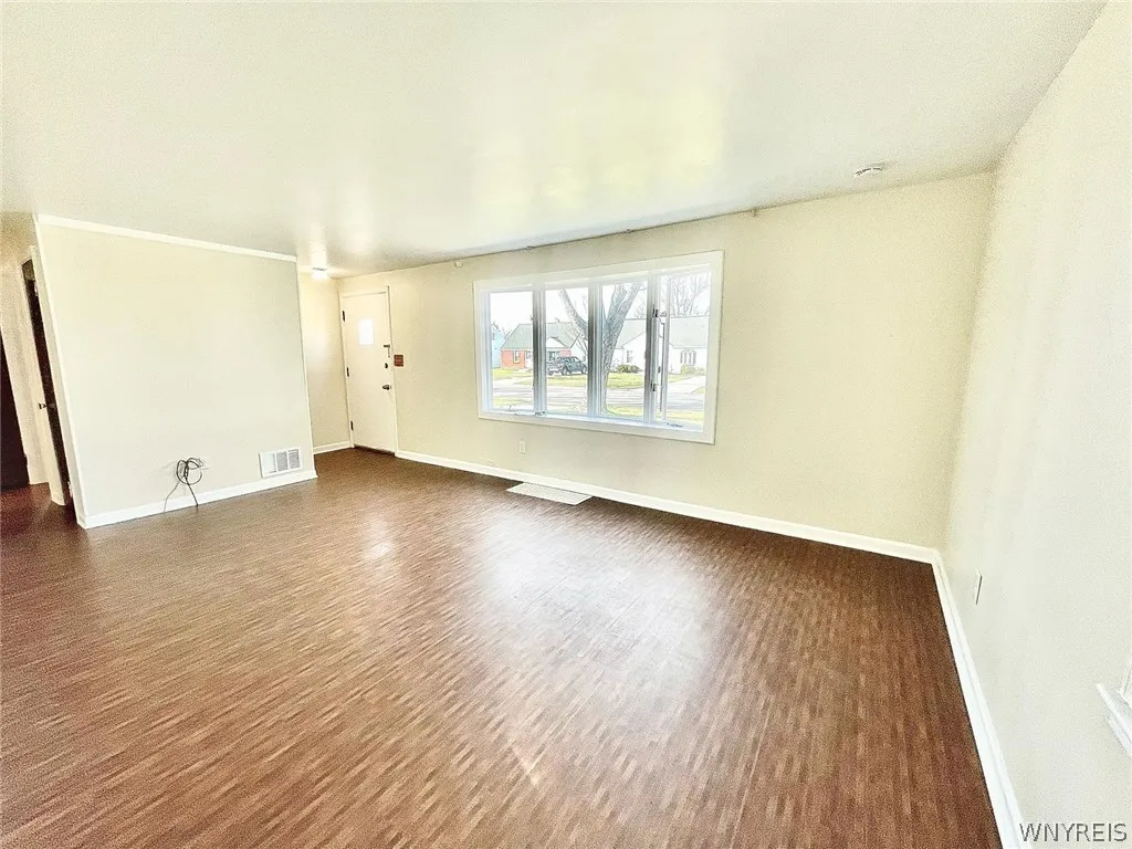 265 Harrison Avenue, Tonawanda-town, New York 1422, Tonawanda, New York 14223, 4 Bedrooms Bedrooms, 9 Rooms Rooms,2 BathroomsBathrooms,Residential,Closed,265 Harrison Avenue, Tonawanda-town, New York 1422,0,B1538906
