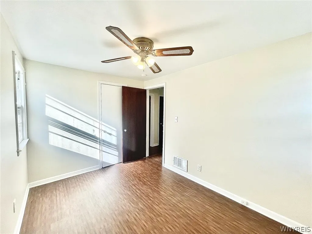 265 Harrison Avenue, Tonawanda-town, New York 1422, Tonawanda, New York 14223, 4 Bedrooms Bedrooms, 9 Rooms Rooms,2 BathroomsBathrooms,Residential,Closed,265 Harrison Avenue, Tonawanda-town, New York 1422,0,B1538906