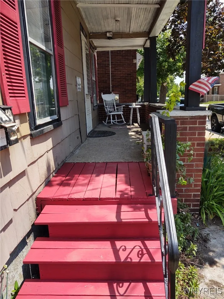 1510 Ashland Avenue, Niagara Falls, New York 14301, Niagara Falls, New York 14301, 6 Bedroom Bedrooms, ,3 BathroomBathrooms,Residential,For Sale,1510 Ashland Avenue, Niagara Falls, New York 14301,0,B1538985