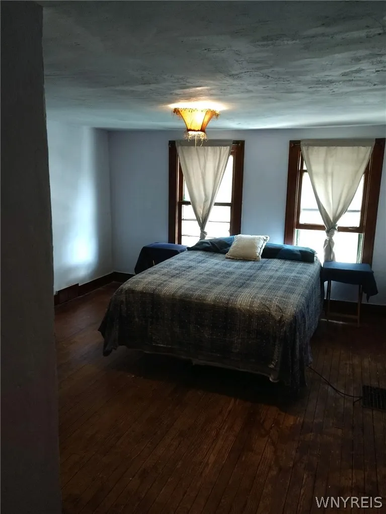 1510 Ashland Avenue, Niagara Falls, New York 14301, Niagara Falls, New York 14301, 6 Bedroom Bedrooms, ,3 BathroomBathrooms,Residential,For Sale,1510 Ashland Avenue, Niagara Falls, New York 14301,0,B1538985