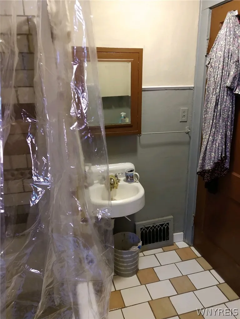 3 br new bath