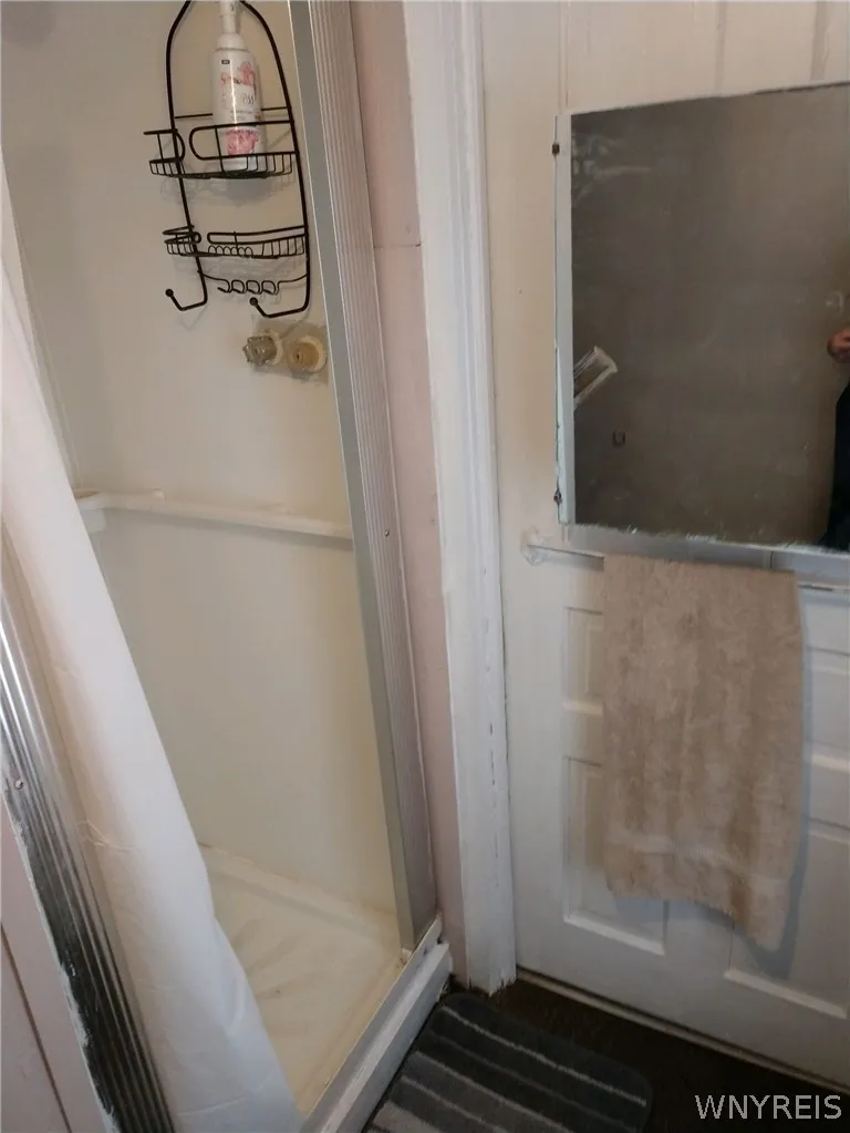 1510 Ashland Avenue, Niagara Falls, New York 14301, Niagara Falls, New York 14301, 6 Bedroom Bedrooms, ,3 BathroomBathrooms,Residential,For Sale,1510 Ashland Avenue, Niagara Falls, New York 14301,0,B1538985