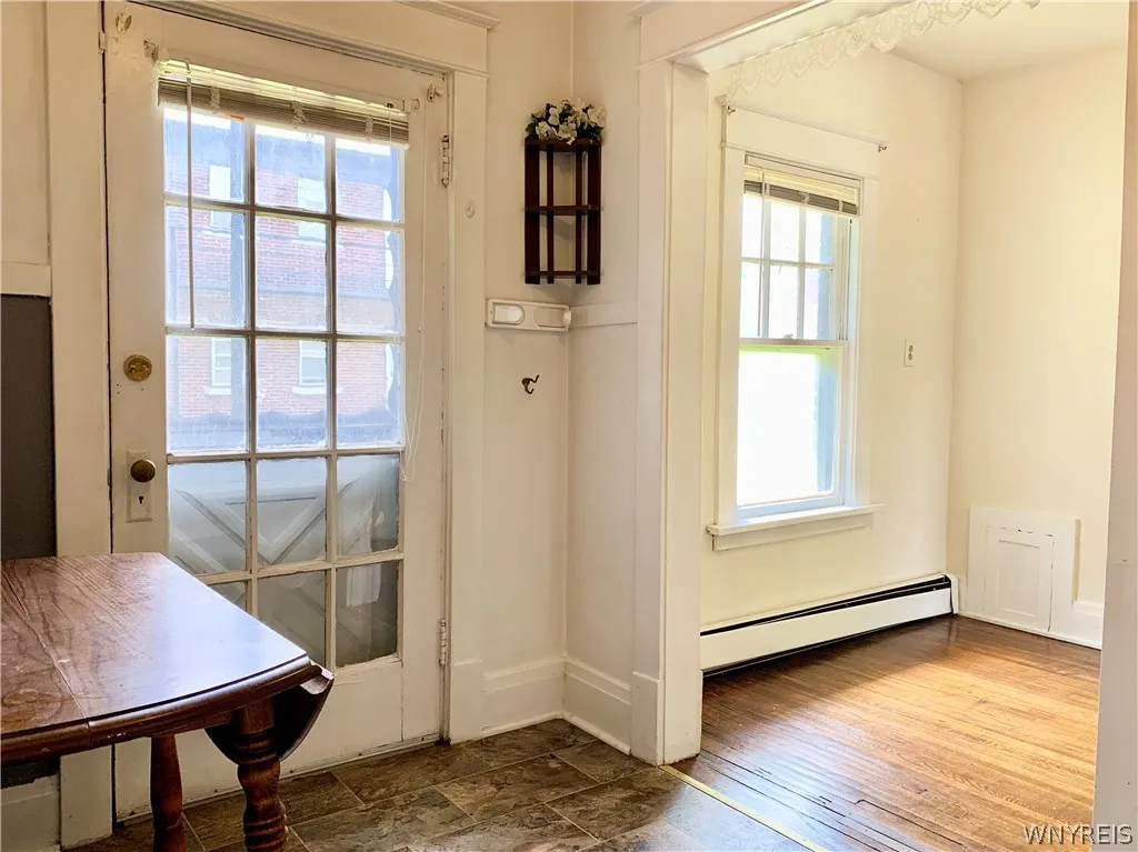 kitchen to dining room