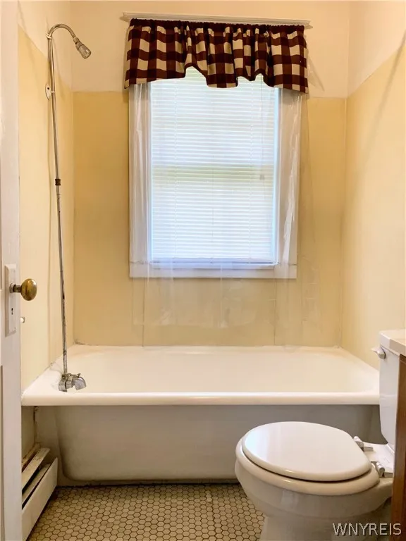 424 Skillen Street 13, Buffalo, New York 14207, Buffalo, New York 14207, 1 Bedroom Bedrooms, 5 Rooms Rooms,1 BathroomBathrooms,Residential Lease,Closed,424 Skillen Street 13, Buffalo, New York 14207,0,B1539553
