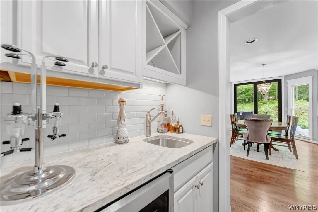 105 Knob Hill Road, Orchard Park, New York 14127, Orchard Park, New York 14127, 5 Bedrooms Bedrooms, 14 Rooms Rooms,4 BathroomsBathrooms,Residential,Closed,105 Knob Hill Road, Orchard Park, New York 14127,0,B1539730