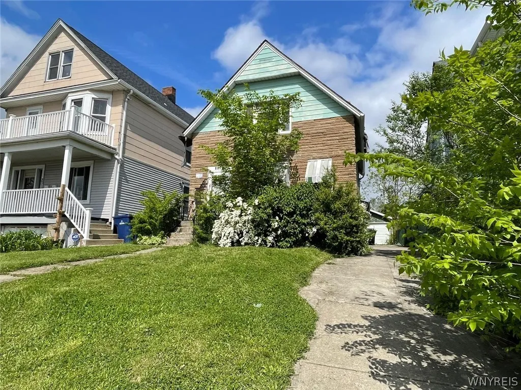 2311 Niagara Street, Buffalo, New York 14207, Buffalo, New York 14207, 3 Bedrooms Bedrooms, 7 Rooms Rooms,1 BathroomBathrooms,Residential,Closed,2311 Niagara Street, Buffalo, New York 14207,0,B1539784