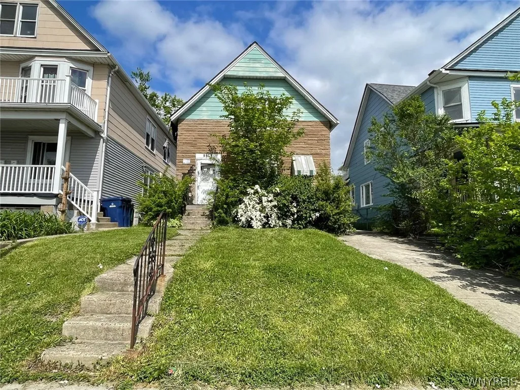 2311 Niagara Street, Buffalo, New York 14207, Buffalo, New York 14207, 3 Bedrooms Bedrooms, 7 Rooms Rooms,1 BathroomBathrooms,Residential,Closed,2311 Niagara Street, Buffalo, New York 14207,0,B1539784