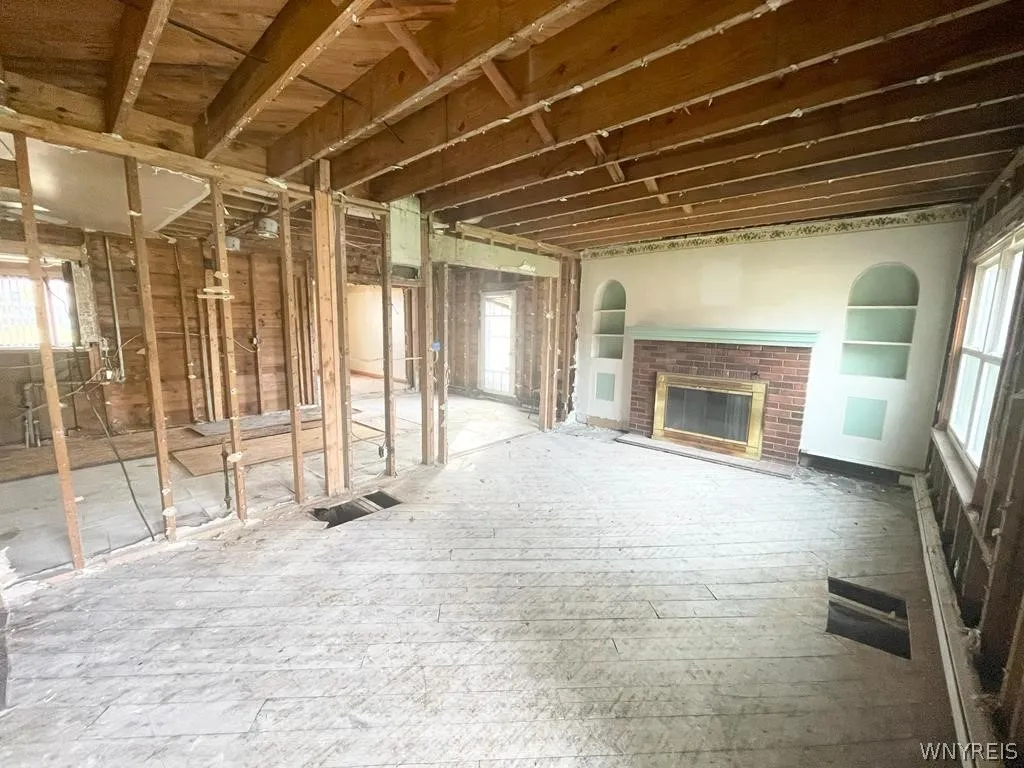 4695 Lake Shore Road, Hamburg, New York 14075, Hamburg, New York 14075, 5 Bedrooms Bedrooms, 9 Rooms Rooms,1 BathroomBathrooms,Residential,Closed,4695 Lake Shore Road, Hamburg, New York 14075,0,B1539769