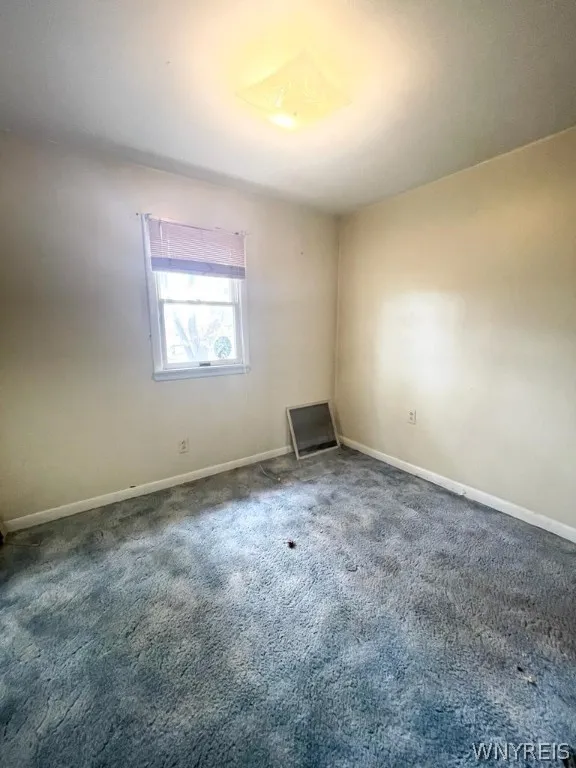 4695 Lake Shore Road, Hamburg, New York 14075, Hamburg, New York 14075, 5 Bedrooms Bedrooms, 9 Rooms Rooms,1 BathroomBathrooms,Residential,Closed,4695 Lake Shore Road, Hamburg, New York 14075,0,B1539769