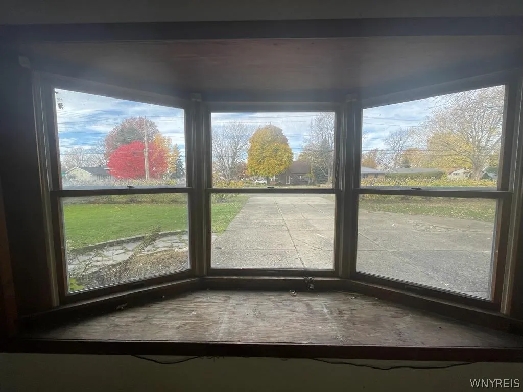 4695 Lake Shore Road, Hamburg, New York 14075, Hamburg, New York 14075, 5 Bedrooms Bedrooms, 9 Rooms Rooms,1 BathroomBathrooms,Residential,Closed,4695 Lake Shore Road, Hamburg, New York 14075,0,B1539769