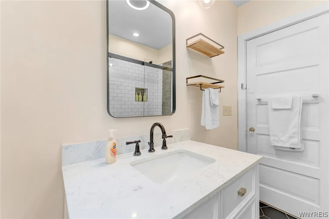 61 Manchester Place, Buffalo, New York 14213, Buffalo, New York 14213, 6 Bedrooms Bedrooms, ,2 BathroomsBathrooms,Residential,Closed,61 Manchester Place, Buffalo, New York 14213,0,B1540601