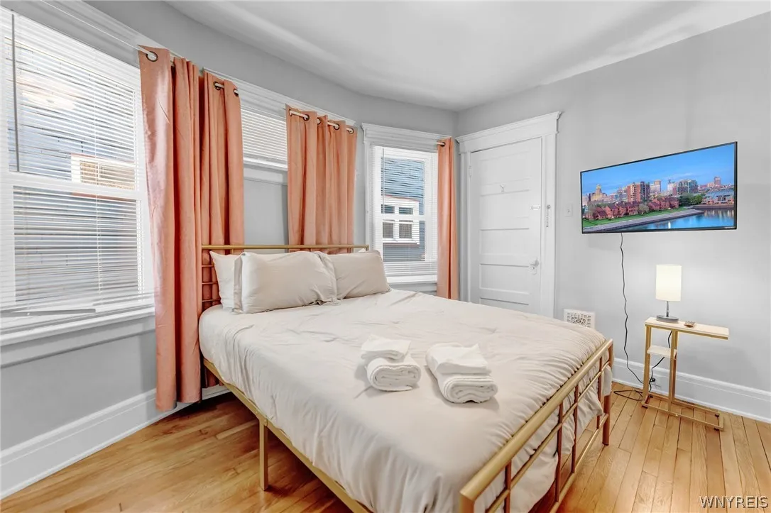 61 Manchester Place, Buffalo, New York 14213, Buffalo, New York 14213, 6 Bedrooms Bedrooms, ,2 BathroomsBathrooms,Residential,Closed,61 Manchester Place, Buffalo, New York 14213,0,B1540601