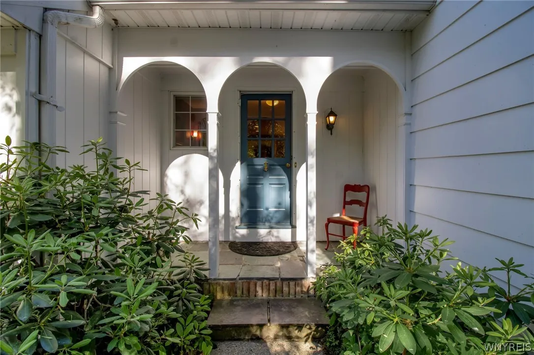 6 Concord Drive, Orchard Park, New York 14127, Orchard Park, New York 14127, 4 Bedrooms Bedrooms, 12 Rooms Rooms,2 BathroomsBathrooms,Residential,Closed,6 Concord Drive, Orchard Park, New York 14127,0,B1540401