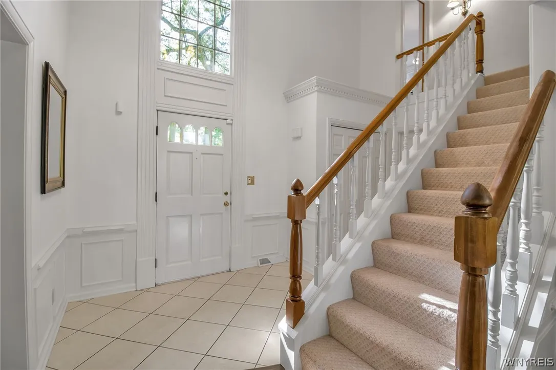 6 Concord Drive, Orchard Park, New York 14127, Orchard Park, New York 14127, 4 Bedrooms Bedrooms, 12 Rooms Rooms,2 BathroomsBathrooms,Residential,Closed,6 Concord Drive, Orchard Park, New York 14127,0,B1540401